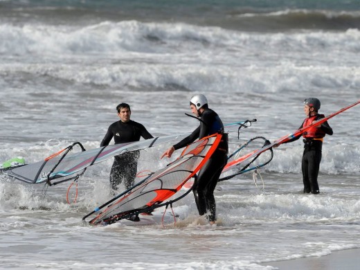 Olas y windsurf en Son Bou