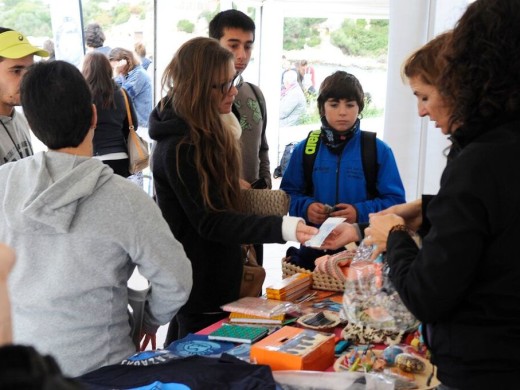 Chapuzón solidario en Cala Santandria