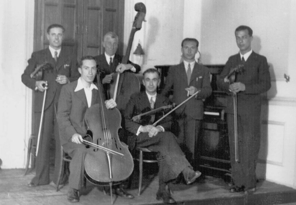 Una de las fotografías históricas que el Grup Filharmònic de Maó ha publicado en su Facebook del centenario.
