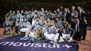 Foto del Real Madrid con la Copa.