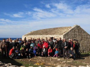 Foto de grupo de los participantes en la actividad 'Paisatges de pedra'.