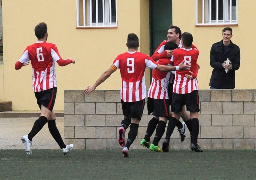 Celebración del gol de Berto Vaquero (Fotos: Tolo Mercadal)