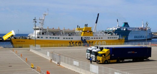 Ningún barco ha podido operar desde anoche en Ciutadella.