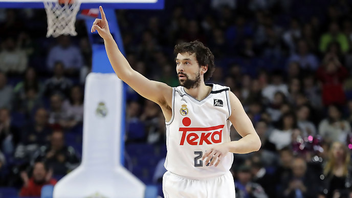 Llull celebra un triple ante el CAI Zaragoza (Foto: acb.com)