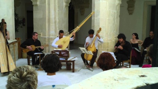 La Galatea en una actuación de mayo de 2015 en el Claustre de Sant Francesc de Maó.