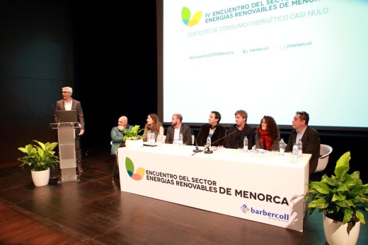El Encuentro de Energías Renovables tuvo lugar en el Auditori de Ferreries este viernes 11 de marzo. Foto: Manel Febrer.