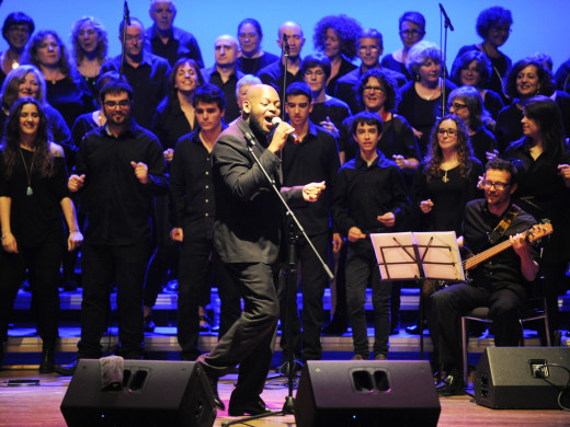 Trey McLaughlin entusiasma al Principal en su primer concierto en España
