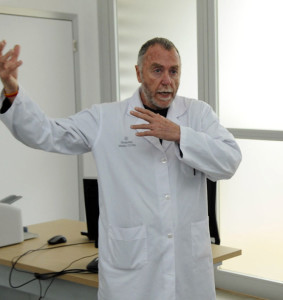 Antoni Gómez Arbona, durante la presentación de la sala de consulta rápida (F. Tolo Mercadal)