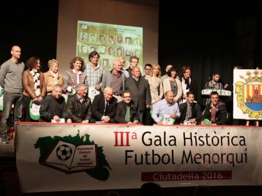 (Fotos) El aniversario del Atlètic Ciutadella, estrella de la Gala Històrica del Futbol Menorquí