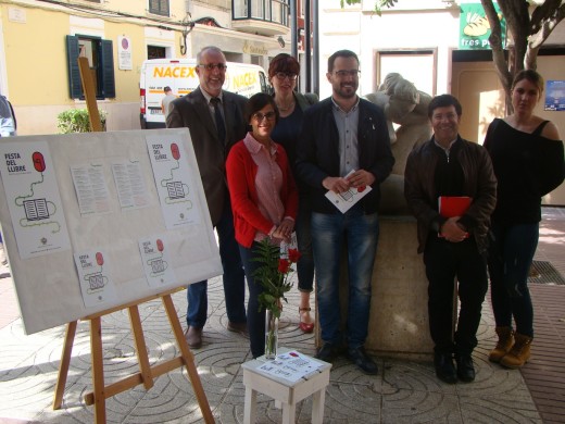 La presentación de la Fiesta del Libro de Maó ha tenido lugar este viernes 15 de abril.