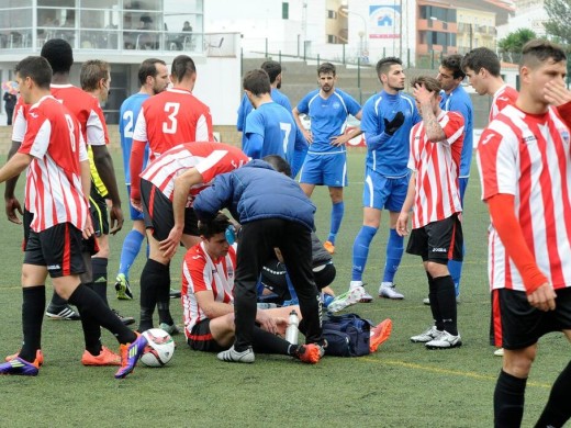 (Fotos) El Mercadal saca el martillo ante el Binissalem