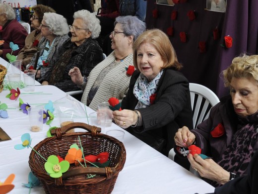 Sant Jordi ya se vive en Maó (Fotos)