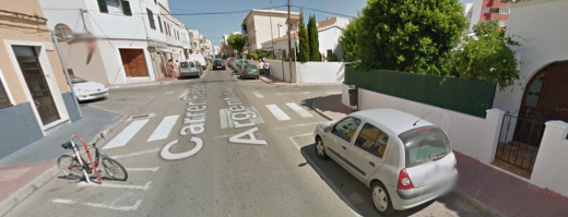 El suceso se produjo en la calle República Argentina de Ciutadella (Foto Google Maps)