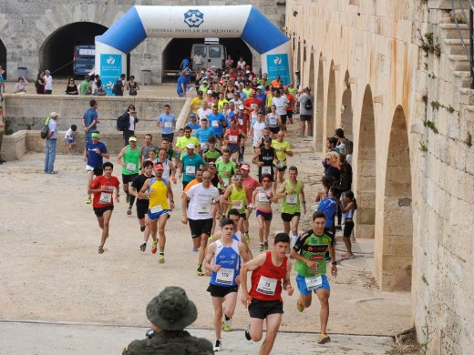 (Fotos) Invasión de atletas en La Mola