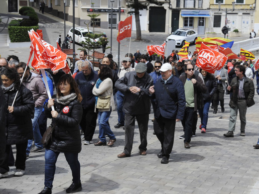 Apenas un centenar de personas conmemoran el 1º de mayo