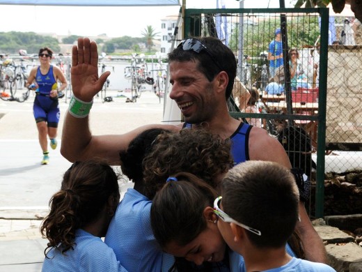 (Fotos) Nil y Laia Riudavets vuelan en el Duatló de Es Castell