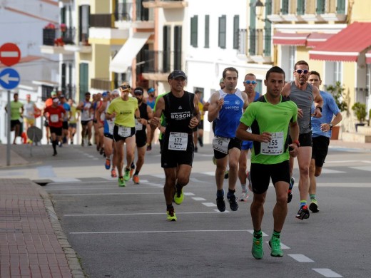 (Fotos) Atletismo y fiesta en Fornells