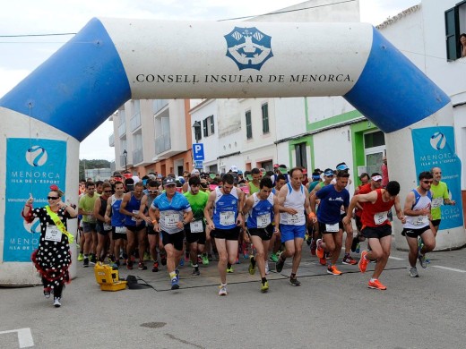 (Fotos) Atletismo y fiesta en Fornells