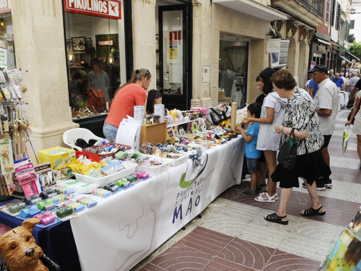 Maó muestra su lado más solidario