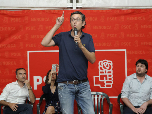 El PSOE pide el voto para echar al PP