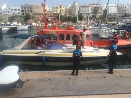 Salvamento Marítimo rescata a siete personas en Ciutadella