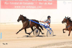 Una de las carreras en Ciutadella.