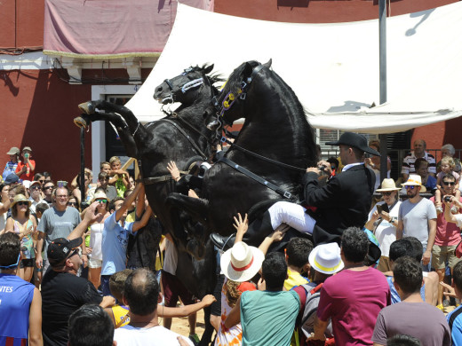 (Vídeo) Es Castell vive su día grande