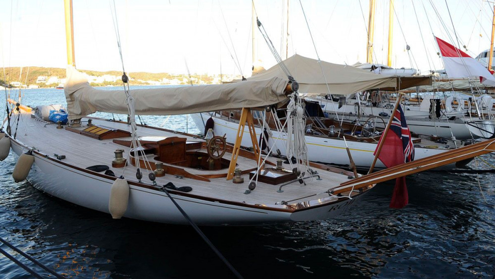 Imagen de algunos barcos amarrados en el puerto de Maó (Fotos: Tolo Mercadal)