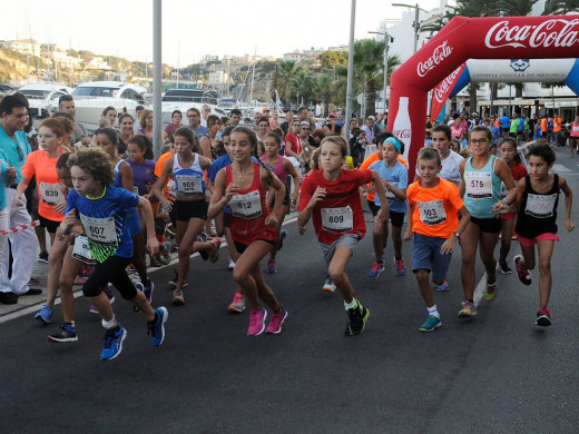 (Fotos) Atletismo y diversión en Maó