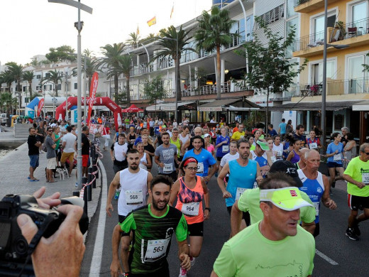 (Fotos) Atletismo y diversión en Maó