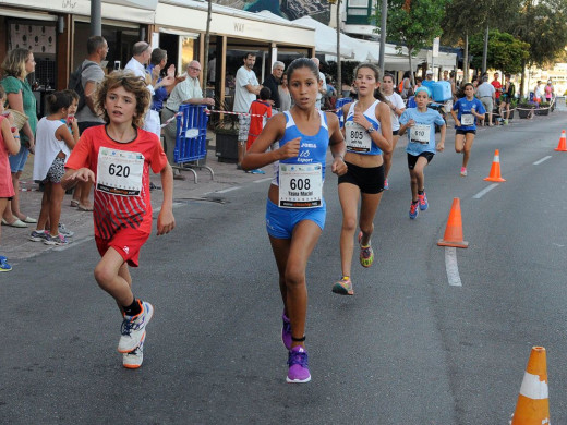 (Fotos) Atletismo y diversión en Maó