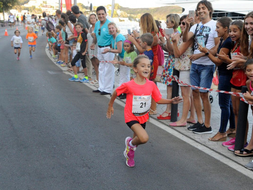 (Fotos) Atletismo y diversión en Maó