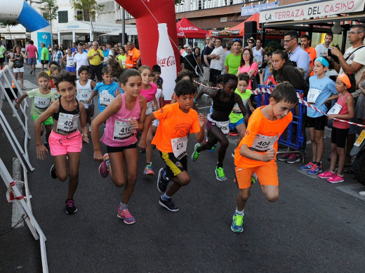 (Fotos) Atletismo y diversión en Maó