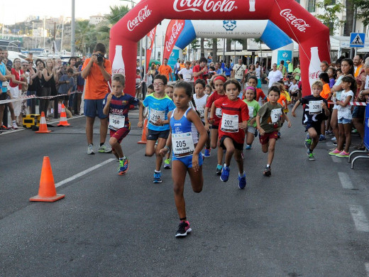 (Fotos) Atletismo y diversión en Maó