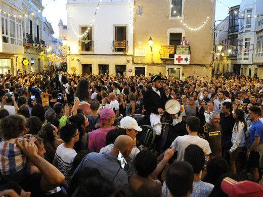 (Fotos) La fiesta se desboca en Alaior