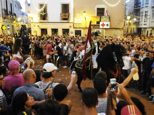 (Fotos) La fiesta se desboca en Alaior