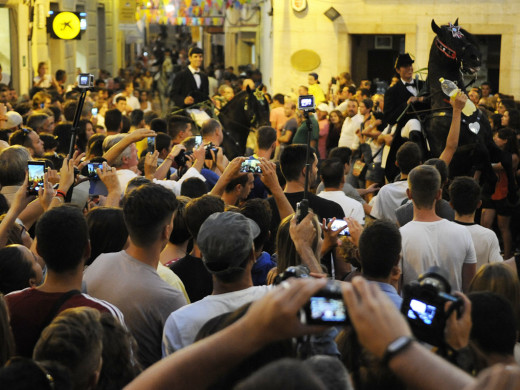 (Fotos) La fiesta se desboca en Alaior