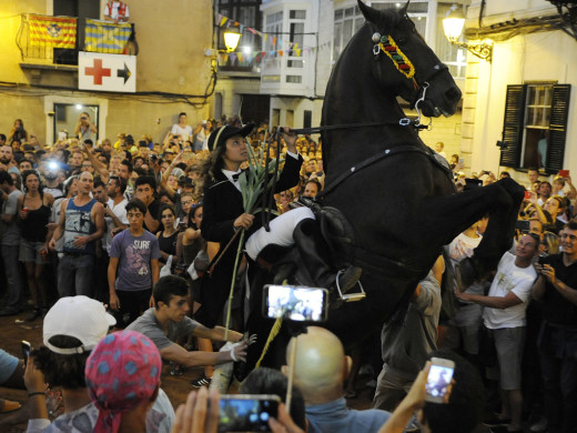 (Fotos) La fiesta se desboca en Alaior