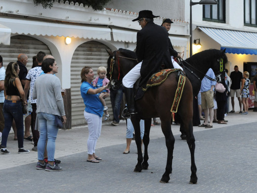 (Fotos) Cala en Porter ya vive su fiesta