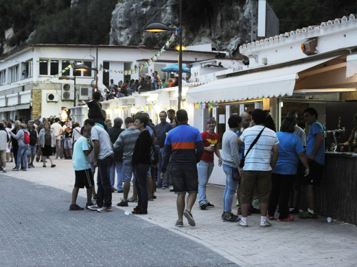 (Fotos) Cala en Porter ya vive su fiesta