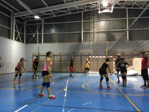 (Fotos) Fiesta y voleibol en Maó