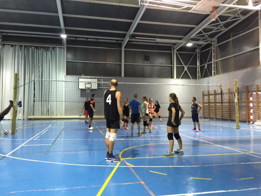 (Fotos) Fiesta y voleibol en Maó