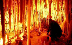 Apuestan por abrir al público las Cuevas de Cala Blanca.