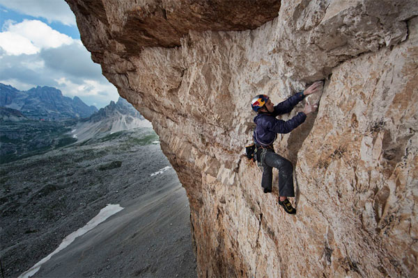 Eneko Pou, durante una escalada.