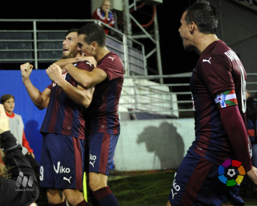 Sergi Enrich celebra el gol (Fotos: laliga.es)