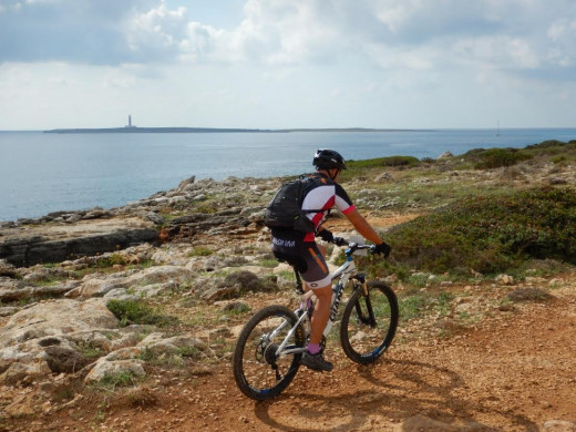 (Fotos) Espectacular segunda jornada de la Volta a Menorca en BTT