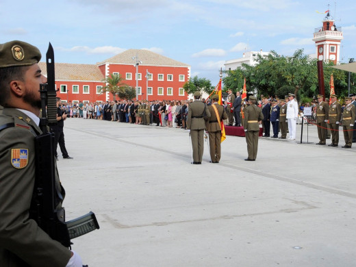 (Fotos y vídeos) Jura de bandera multitudinaria