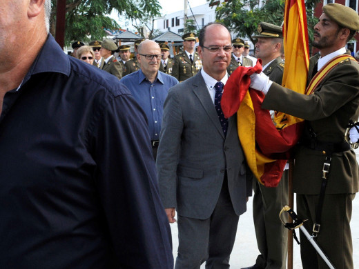 (Fotos y vídeos) Jura de bandera multitudinaria