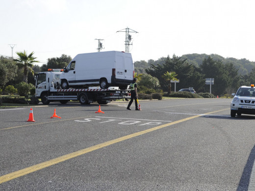 (Fotos) Aparatoso accidente con cuatro heridos en la carretera general