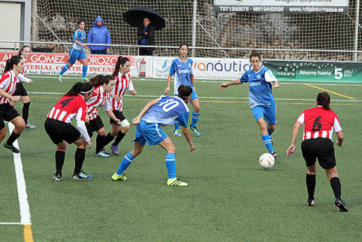 Acción de un partido del Sporting de Mahón (Foto: deportesmenorca.com)